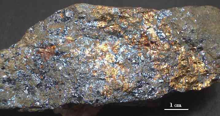 CALCOSINA y CALCOPIRITA aurifera  de  Boinás - Belmonte - Asturias  (Explotación de oro de Golden Mines ) ( Recogida por Miguel Amor 2001)
