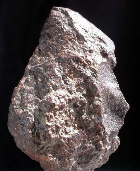 meteorito KONDRITA, nombre Kek Kem del sureste del desierto, 9x7 cm.