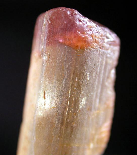 BERILO rojizo de Bahia, cristal 2 cm.