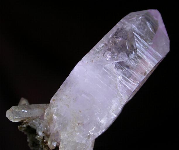 AMATISTA pico de flauta, cristal 4 cm.