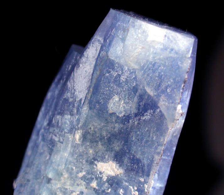 AGUAMARINA azul, cristal de 6 cm.