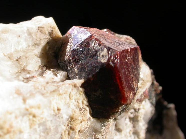 CIRCON de Gilgit, cristal 1 cm.
