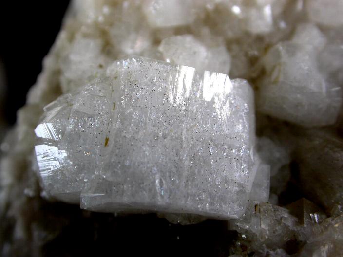 HARMOTOMA de Estrontian, cristal 2 cm.